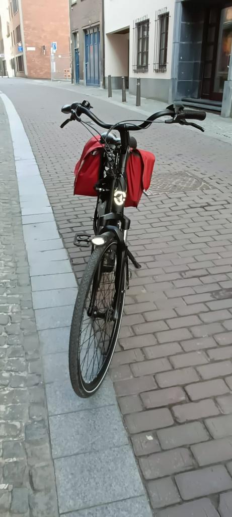 Stella elektrische vrouwen fiets 1800km Bosch middenmotor, Fietsen en Brommers, Elektrische fietsen, Gebruikt, Overige merken