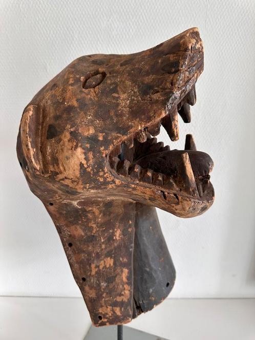 Luba Luipaard masker Afrikaanse kunst privecollectie Matadi, Antiek en Kunst, Kunst | Niet-Westerse kunst, Verzenden