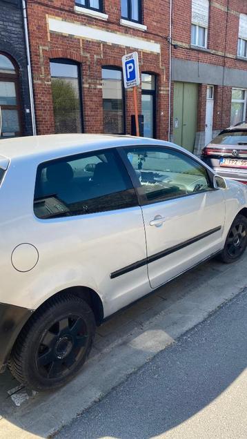 Volkswagen polo, Autos, Argent ou Gris, Achat, Boîte manuelle, Noir