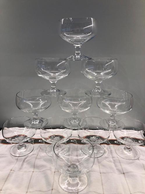 11 champagne glazen, Antiek en Kunst, Antiek | Glaswerk en Kristal, Ophalen of Verzenden