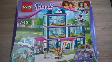Lego Friends Heartlake ziekenhuis beschikbaar voor biedingen