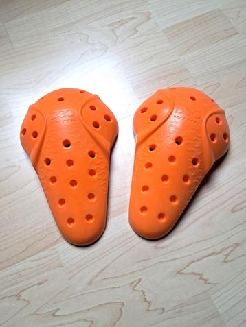 Richa D3O knee protectors beschikbaar voor biedingen