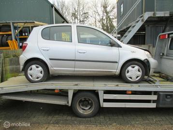 Onderdelen Toyota Yaris 1.3-16V VVT-i 2000 5-deurs