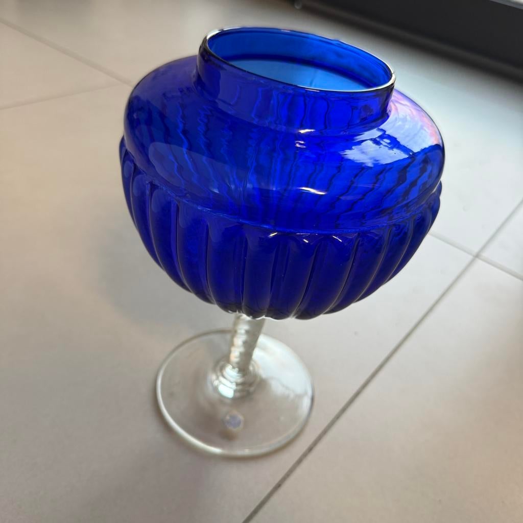 Vintage kobaltblauw glaswerk op voet Murano stijl jaren 70, Antiek en Kunst, Ophalen