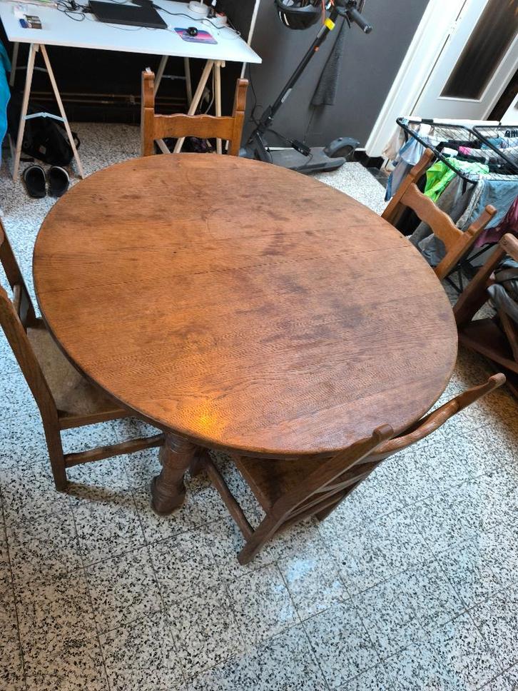 Eettafel van massief eikenhout, Huis en Inrichting, Complete eetkamers, Gebruikt, 4 tot 6 stoelen, Ophalen