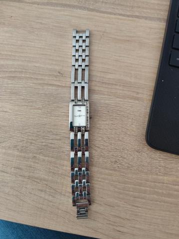 Vintage horloge dames.  beschikbaar voor biedingen