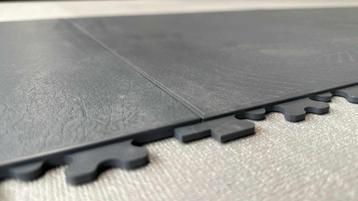 Dalles clip PVC / Vinyl ECO pour garage, atelier,.. beschikbaar voor biedingen