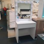 SHOWMODEL KAPTAFEL, Enlèvement