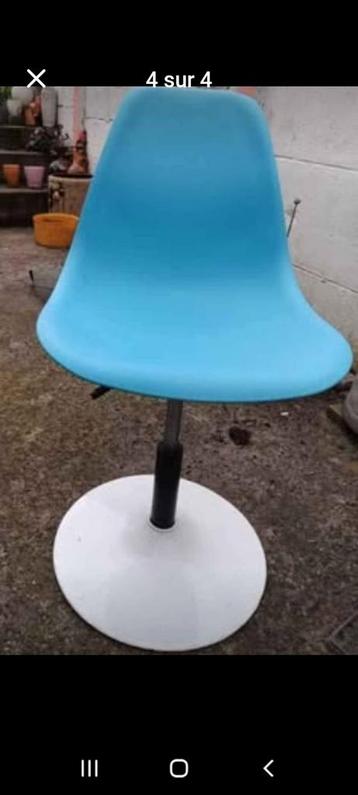 Chaises X4 rotatives et réglage en hauteur stylé  beschikbaar voor biedingen
