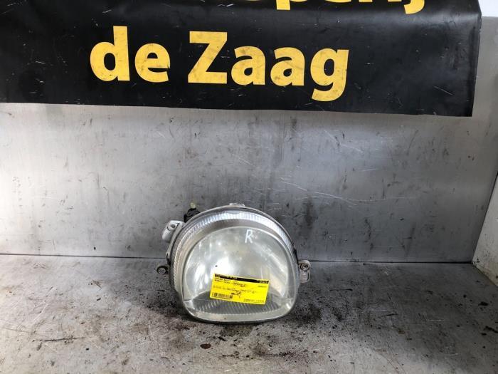 Phare droit d'un Renault Twingo, Autos : Pièces & Accessoires, Éclairage, Renault, Utilisé, 3 mois de garantie, Enlèvement ou Envoi