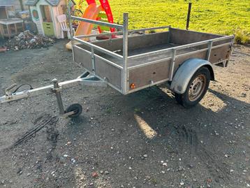 Aanhangwagen enkelas beschikbaar voor biedingen