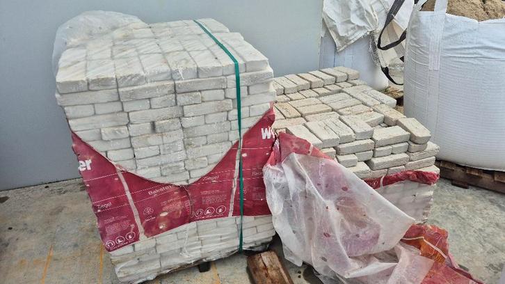 Riego Lona WF gevelstenen Wienerberger - 17m² (1200 stuks), Doe-het-zelf en Bouw, Metselstenen, Nieuw, Bakstenen, Ophalen