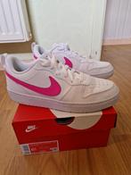 Nike maat 39, Ophalen of Verzenden, Zo goed als nieuw, Wit, Sneakers