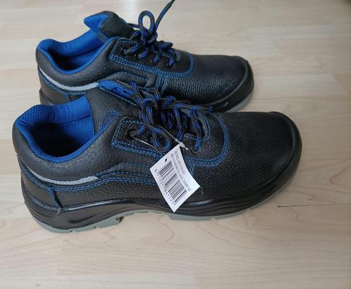4Work 4W15 veiligheidsschoenen maat 42 nieuw, Kleding | Heren, Schoenen, Nieuw, Werkschoenen, Zwart, Ophalen