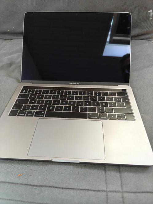 Macbook pro 13 inch 2019, Computers en Software, Apple Macbooks, Gebruikt, MacBook, 13 inch, 2 tot 3 Ghz, 256 GB, 16 GB, Azerty