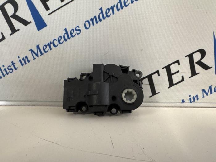 Clapet chauffage moteur d'un Mercedes B-Klasse, Autos : Pièces & Accessoires, Moteurs & Accessoires, Mercedes-Benz, Utilisé, 3 mois de garantie