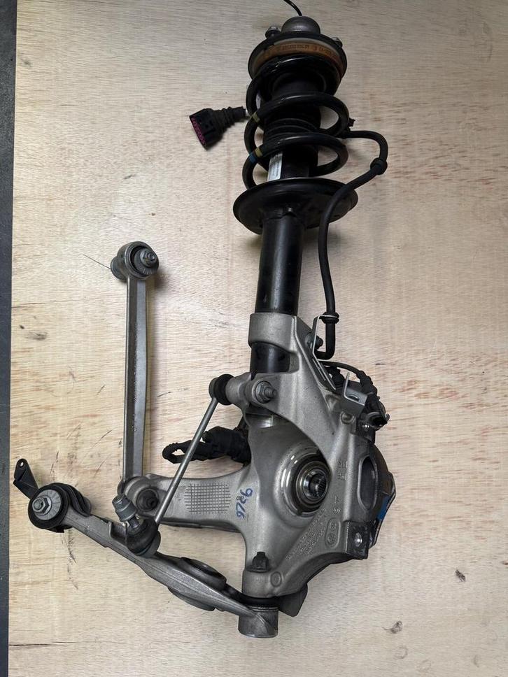 982.505.051.G - 982.505.435.A  fusee links achter, Auto-onderdelen, Ophanging en Onderstel, Gebruikt, Ophalen of Verzenden