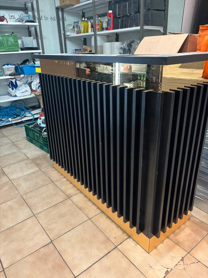 Mooie design-toog te koop met zwart-gouden accenten, Antiek en Kunst, Antiek | Meubels | Stoelen en Sofa's, Ophalen