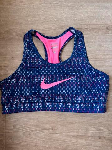 Sport topje beschikbaar voor biedingen