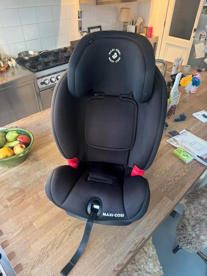 Maxi Cosi met isofix, Kinderen en Baby's, Autostoeltjes, Zo goed als nieuw, Maxi-Cosi, 0 t/m 10 kg, Isofix, Ophalen