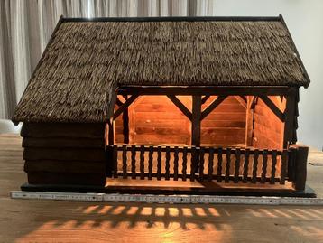 Kerststal middelgroot ambachtelijk 70 x 53 x 50 cm beschikbaar voor biedingen