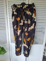 Losse broek zwart met kraanvogels maat XL 44, Kleding | Dames, Broeken en Pantalons, Ophalen of Verzenden, Nieuw, Maat 46/48 (XL) of groter