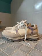 Sneakers wit en licht paars - YAYA - maat 39, Kleding | Dames, Ophalen, Wit, Zo goed als nieuw, Sneakers