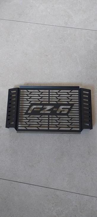 fz6 grill te koop  beschikbaar voor biedingen