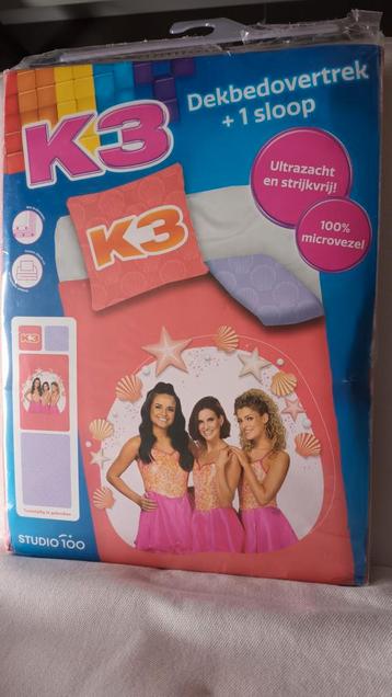 Dekbedovertrek + sloop beschikbaar voor biedingen