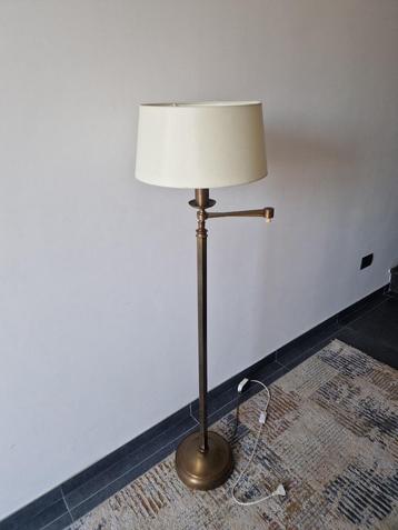 Vintage bronzen staande lamp met verstelbare arm – klassiek  beschikbaar voor biedingen