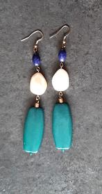 Te koop: Mooie lange oorbellen., Utilisé, Autres matériaux, Pendantes, Vert