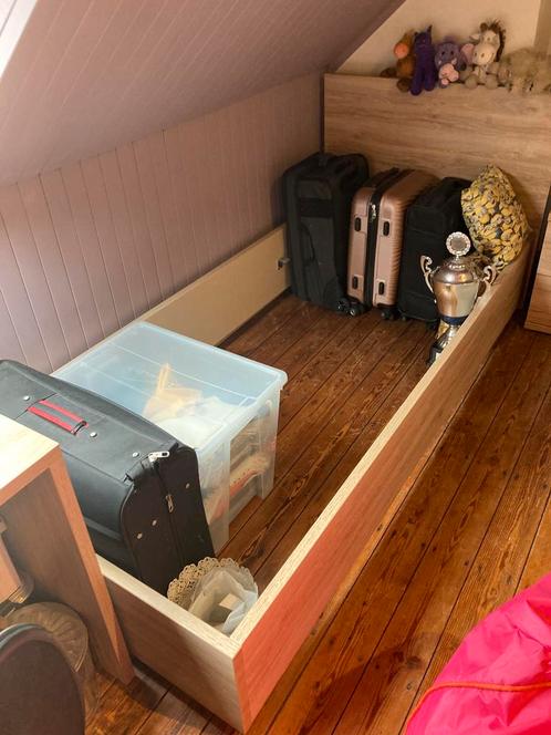 Complete slaapkamer met NIEUWE matras zonder lattenbodem, Huis en Inrichting, Slaapkamer | Complete slaapkamers, Zo goed als nieuw