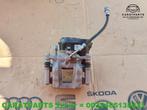 3WA615405 Tiguan remklauw Passat B9 elektronische remklauw, Gebruikt