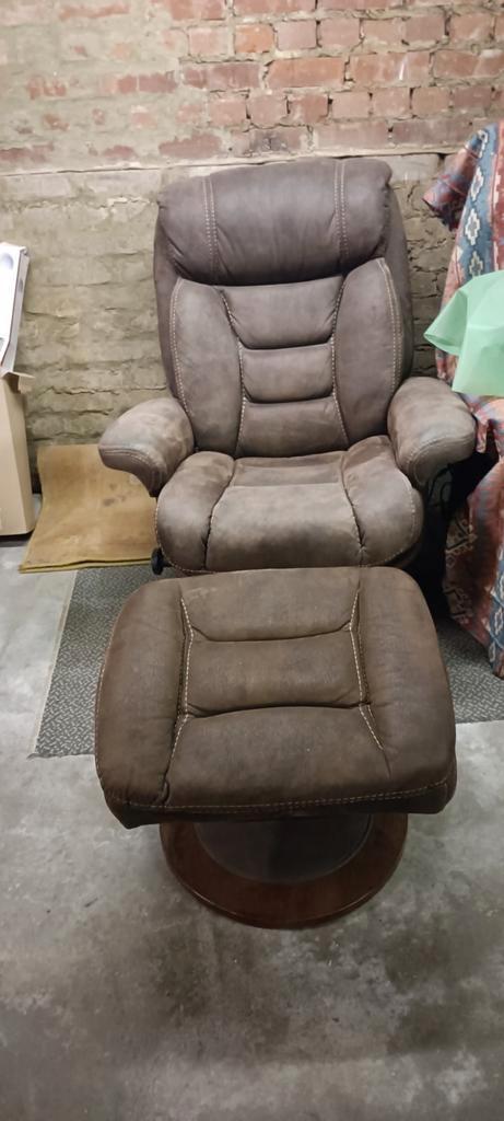 Fauteuil confortable et pose-pieds, Huis en Inrichting, Woonaccessoires | Overige, Gebruikt, Ophalen