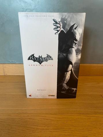 Batman Arkham City HotToy VGM018 beschikbaar voor biedingen