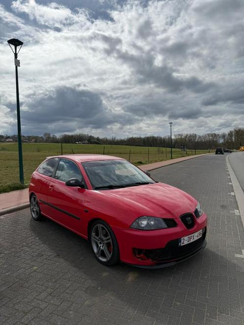 Seat Ibiza fr 1,8t 20vt 2005, Auto's, Seat, Bedrijf, Ibiza, Parkeercamera, Benzine, Euro 4, Blauw, Blauw, Ophalen
