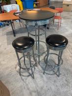 Table haute & tabourets de bar Vintage, Maison & Meubles, Tabourets de bar, Avec repose-pieds, 2 tabourets, Enlèvement, Utilisé