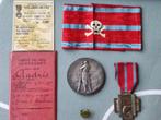 Set medailles en notitieboekje oorlog 14-18 The Crosses of F, Brons, Ophalen
