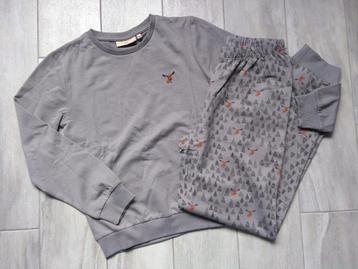 ★ M140 - Nieuwe Kerstpyjama met label beschikbaar voor biedingen