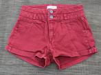 Short en jeans bordeaux T34, Vêtements | Femmes, Culottes & Pantalons, Pull & Bear, Enlèvement ou Envoi, Comme neuf, Taille 34 (XS) ou plus petite