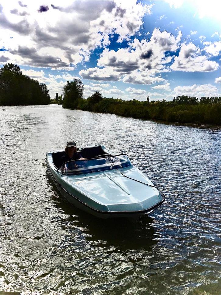 Retro speedbootje vaarbewijs vrij met motor en trailer, Watersport en Boten, Speedboten, Gebruikt, 3 tot 6 meter, Benzine, Minder dan 70 pk
