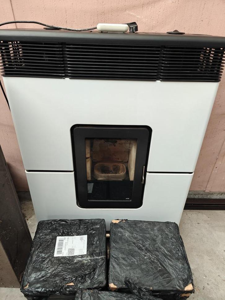 MCZ Philo comfort air 9 kW, Huis en Inrichting, Kachels, Gebruikt, Vrijstaand, Pelletkachel, Overige brandstoffen, Ophalen