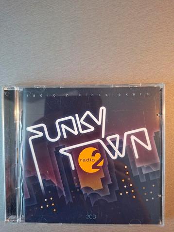 2cd. Funky Town. Radio 2. beschikbaar voor biedingen