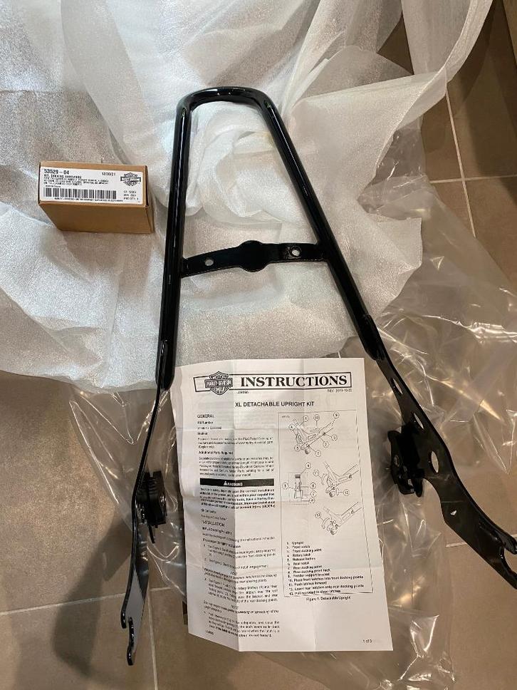 Sissy bar original Harley Davidson Sportster neuf, Motoren, Onderdelen | Harley-Davidson, Nieuw, Ophalen of Verzenden