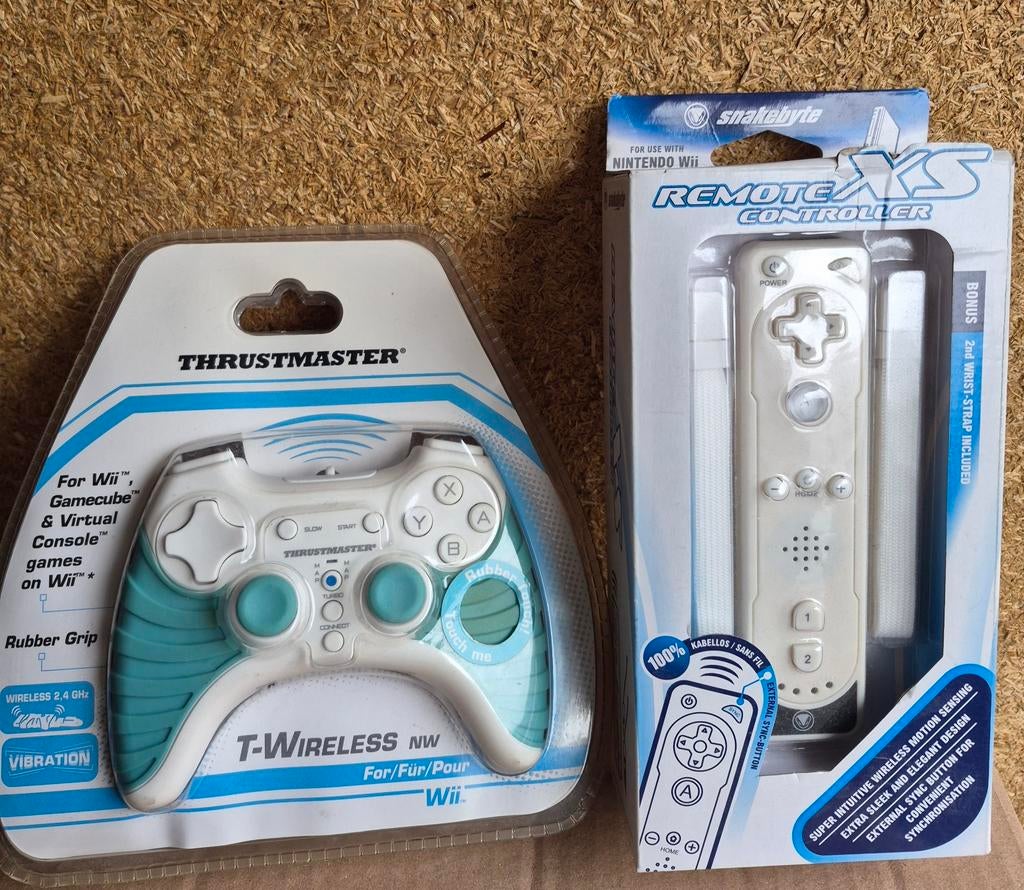 Nintendo Manette + Nunchuk Wii neuf, Consoles de jeu & Jeux vidéo, Consoles de jeu | Autre, Enlèvement ou Envoi