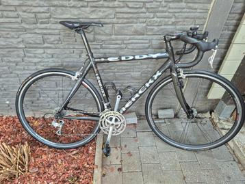 Carbon racefiets Eddy Merckx beschikbaar voor biedingen