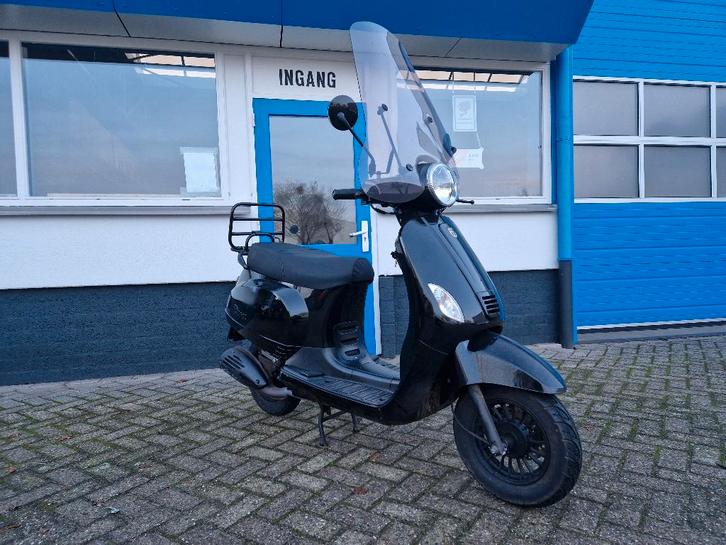 A klasse BTC RIVA ( Nederland ) btc a-klasse snor scooter, Fietsen en Brommers, Overige Fietsen en Brommers, Gebruikt, Ophalen