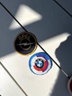 2 Badges Opel et BMW, Verzamelen, Ophalen of Verzenden