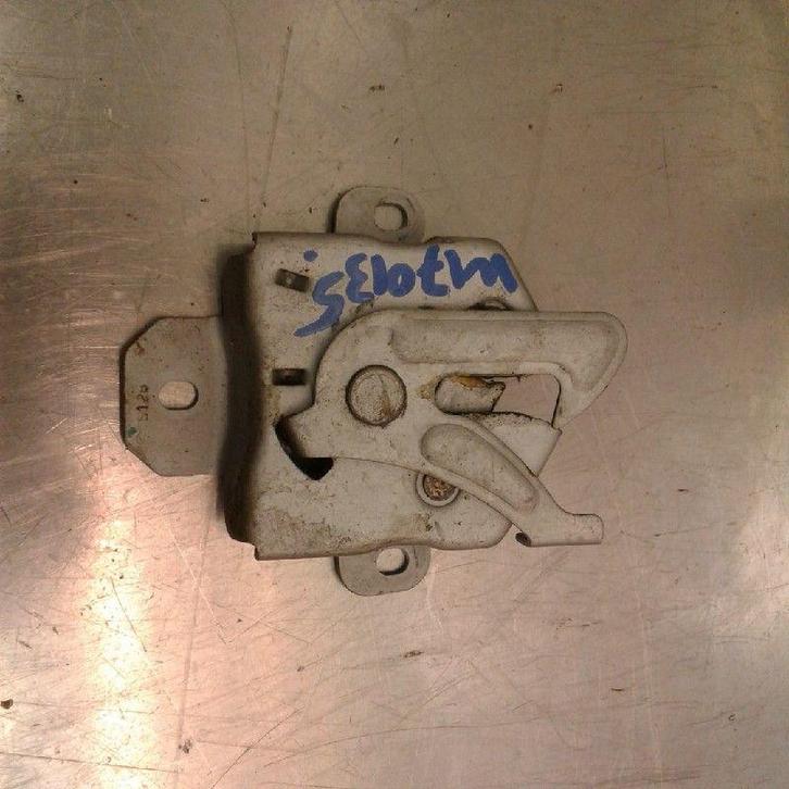 MOTORKAP SLOT Suzuki Alto (01-2009/-), Auto-onderdelen, Carrosserie, Suzuki, Gebruikt