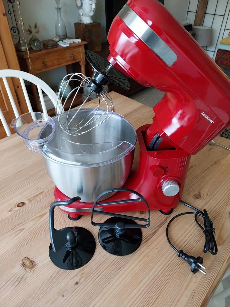 ROBOT DE CUISINE Silvercrest. Belle couleur rouge, Electroménager, 1 à 2 litres, Enlèvement, Comme neuf, 3 vitesses ou plus